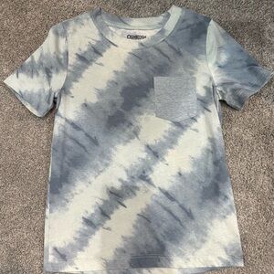 OshKosh B'gosh Gray and White Kids T-Shirt Like New!